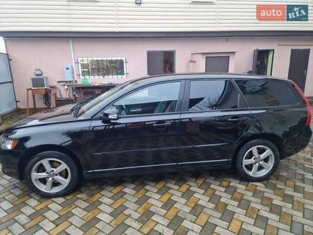 Чорний Вольво V50, об'ємом двигуна 1.6 л та пробігом 158 тис. км за 7500 $, фото 2 на Automoto.ua