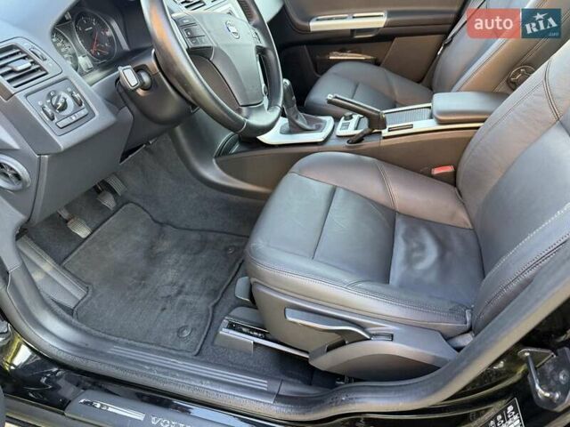 Черный Вольво В50, объемом двигателя 1.6 л и пробегом 226 тыс. км за 8290 $, фото 70 на Automoto.ua