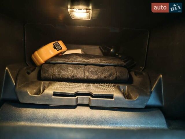 Чорний Вольво V50, об'ємом двигуна 1.56 л та пробігом 340 тис. км за 7000 $, фото 34 на Automoto.ua