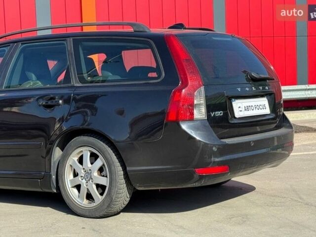 Черный Вольво В50, объемом двигателя 1.56 л и пробегом 280 тыс. км за 7990 $, фото 5 на Automoto.ua