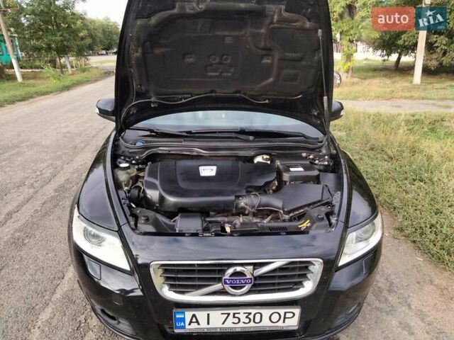 Чорний Вольво V50, об'ємом двигуна 1.98 л та пробігом 100 тис. км за 7500 $, фото 2 на Automoto.ua