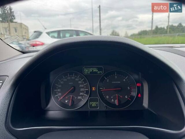 Черный Вольво В50, объемом двигателя 1.6 л и пробегом 227 тыс. км за 7950 $, фото 12 на Automoto.ua