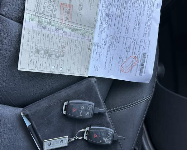 Чорний Вольво V50, об'ємом двигуна 2 л та пробігом 262 тис. км за 9850 $, фото 51 на Automoto.ua