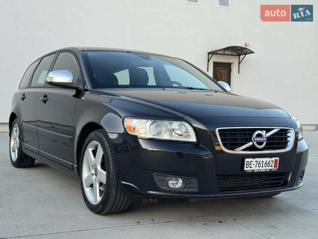 Черный Вольво В50, объемом двигателя 1.6 л и пробегом 235 тыс. км за 8850 $, фото 11 на Automoto.ua