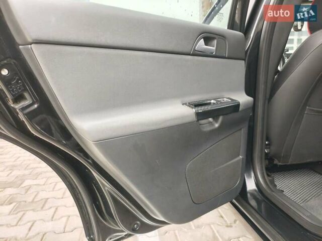 Чорний Вольво V50, об'ємом двигуна 1.56 л та пробігом 340 тис. км за 7000 $, фото 25 на Automoto.ua