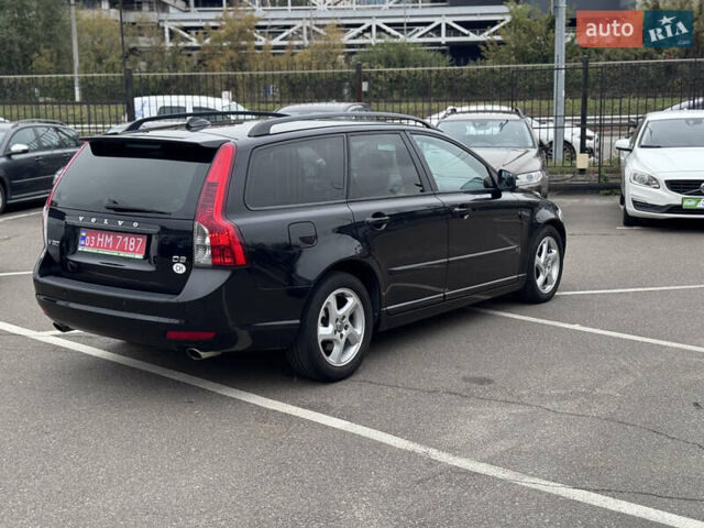 Черный Вольво В50, объемом двигателя 2 л и пробегом 213 тыс. км за 11000 $, фото 5 на Automoto.ua