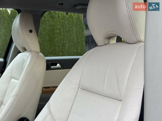 Чорний Вольво V50, об'ємом двигуна 1.6 л та пробігом 214 тис. км за 8999 $, фото 42 на Automoto.ua