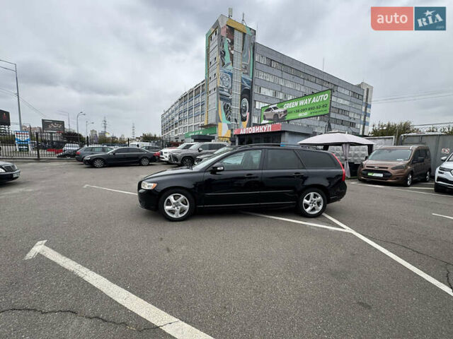 Черный Вольво В50, объемом двигателя 2 л и пробегом 213 тыс. км за 11000 $, фото 40 на Automoto.ua