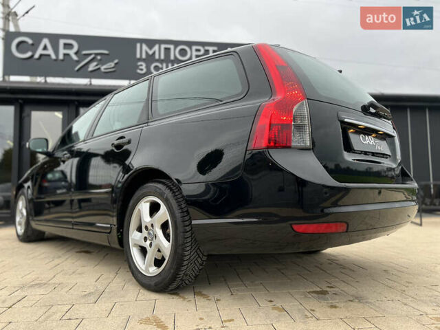 Черный Вольво В50, объемом двигателя 1.6 л и пробегом 244 тыс. км за 8300 $, фото 16 на Automoto.ua