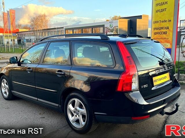 Черный Вольво В50, объемом двигателя 1.6 л и пробегом 243 тыс. км за 8200 $, фото 3 на Automoto.ua