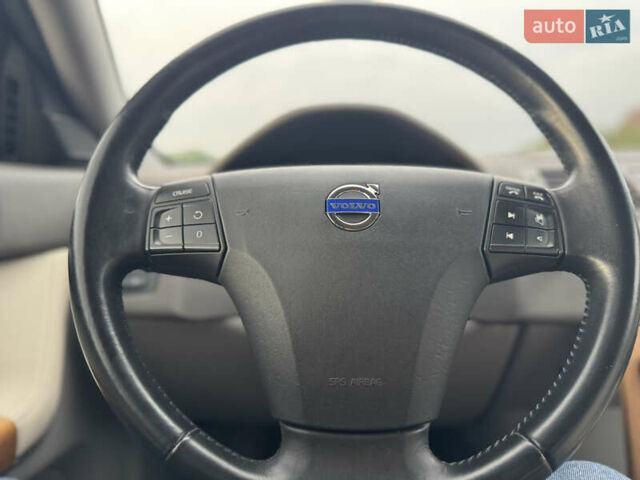 Чорний Вольво V50, об'ємом двигуна 1.6 л та пробігом 214 тис. км за 8999 $, фото 45 на Automoto.ua