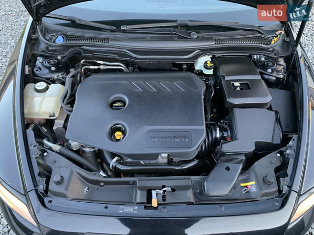 Черный Вольво В50, объемом двигателя 1.6 л и пробегом 252 тыс. км за 8200 $, фото 9 на Automoto.ua