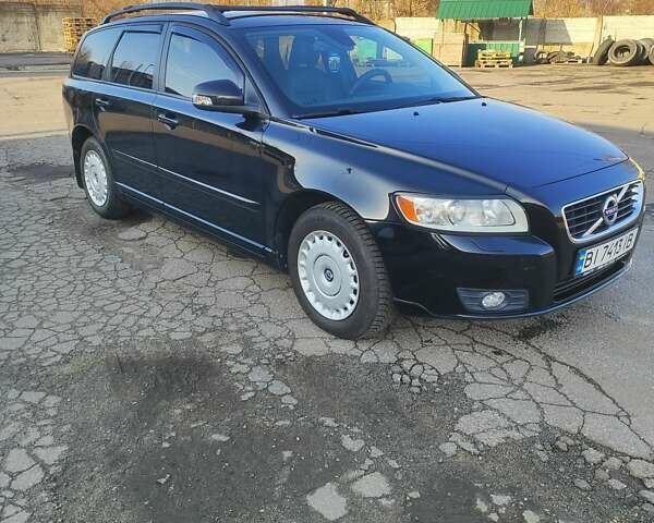 Черный Вольво В50, объемом двигателя 1.6 л и пробегом 201 тыс. км за 7500 $, фото 2 на Automoto.ua