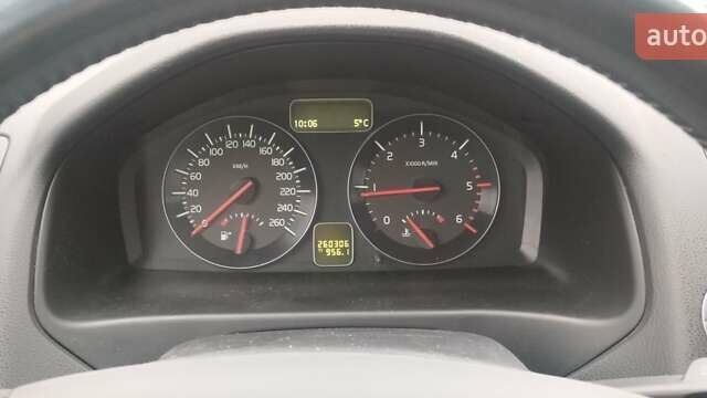 Черный Вольво В50, объемом двигателя 1.56 л и пробегом 260 тыс. км за 6900 $, фото 6 на Automoto.ua