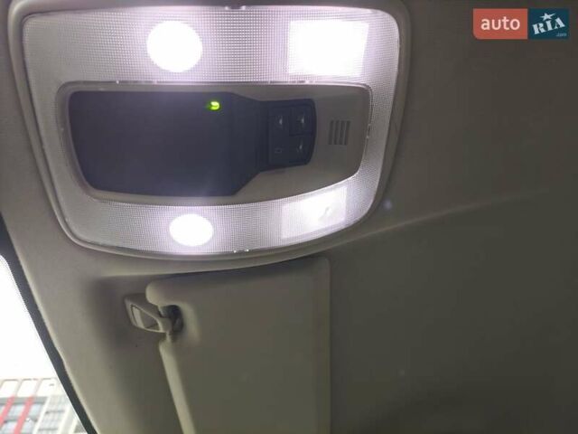 Чорний Вольво V50, об'ємом двигуна 1.56 л та пробігом 340 тис. км за 7000 $, фото 39 на Automoto.ua