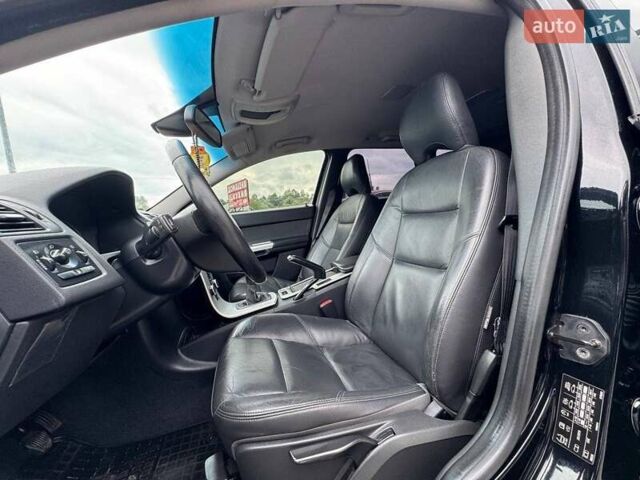 Черный Вольво В50, объемом двигателя 1.6 л и пробегом 227 тыс. км за 7950 $, фото 14 на Automoto.ua