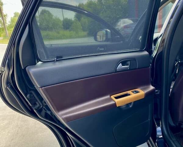Черный Вольво В50, объемом двигателя 1.98 л и пробегом 187 тыс. км за 9400 $, фото 19 на Automoto.ua