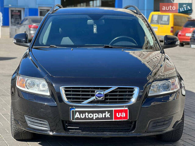 Чорний Вольво V50, об'ємом двигуна 2 л та пробігом 246 тис. км за 7590 $, фото 1 на Automoto.ua