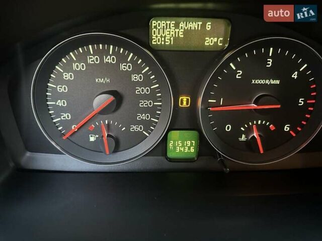 Черный Вольво В50, объемом двигателя 1.6 л и пробегом 232 тыс. км за 7600 $, фото 13 на Automoto.ua