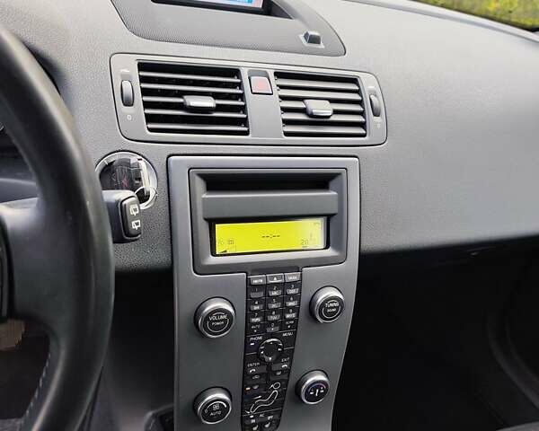 Чорний Вольво V50, об'ємом двигуна 1.6 л та пробігом 236 тис. км за 8200 $, фото 42 на Automoto.ua