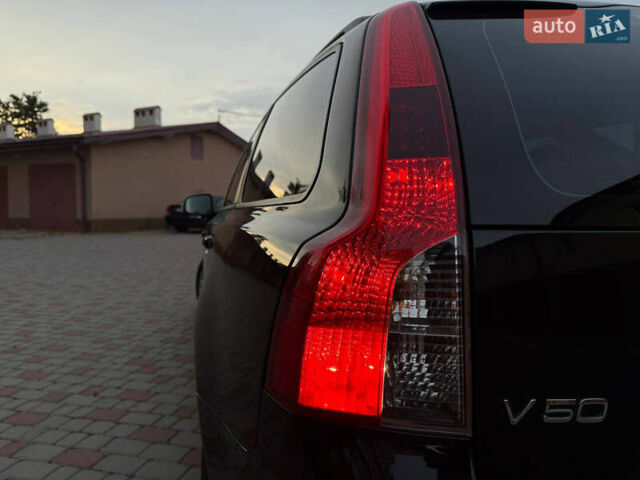 Чорний Вольво V50, об'ємом двигуна 1.6 л та пробігом 211 тис. км за 7950 $, фото 28 на Automoto.ua