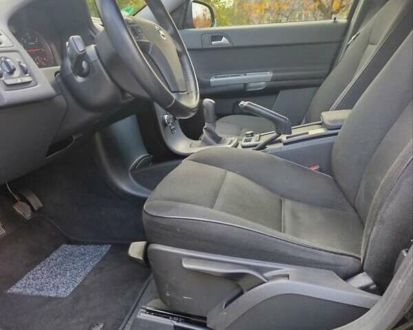 Черный Вольво В50, объемом двигателя 1.6 л и пробегом 236 тыс. км за 8400 $, фото 31 на Automoto.ua