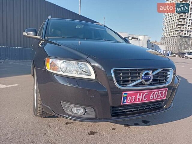 Черный Вольво В50, объемом двигателя 1.6 л и пробегом 283 тыс. км за 8300 $, фото 15 на Automoto.ua