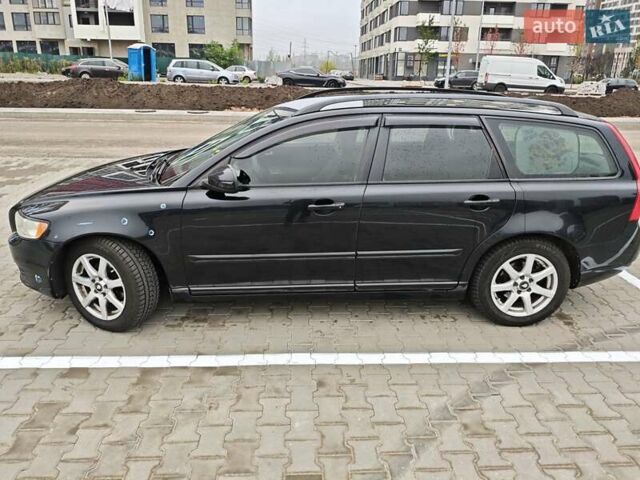Чорний Вольво V50, об'ємом двигуна 1.56 л та пробігом 340 тис. км за 7000 $, фото 5 на Automoto.ua