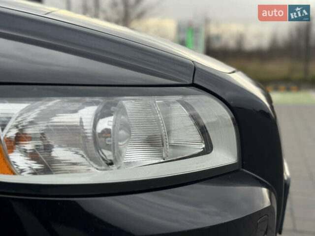 Чорний Вольво V50, об'ємом двигуна 1.6 л та пробігом 214 тис. км за 8999 $, фото 4 на Automoto.ua