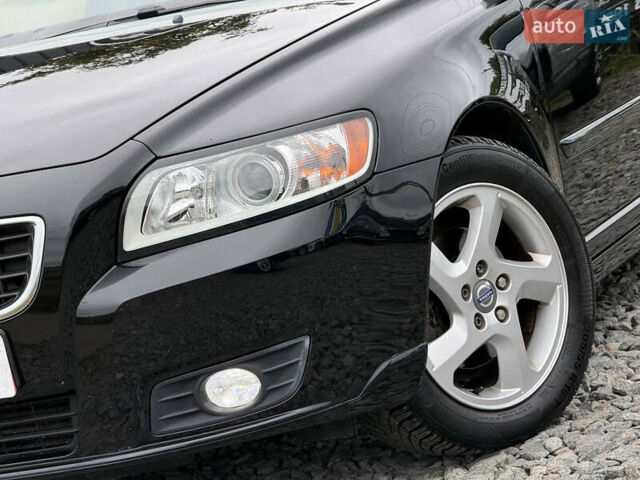 Черный Вольво В50, объемом двигателя 1.6 л и пробегом 230 тыс. км за 7999 $, фото 23 на Automoto.ua