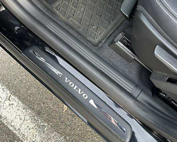 Черный Вольво В50, объемом двигателя 1.56 л и пробегом 229 тыс. км за 9999 $, фото 17 на Automoto.ua