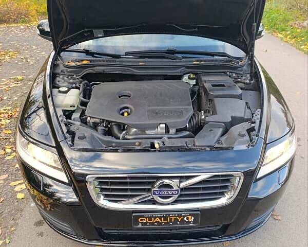 Черный Вольво В50, объемом двигателя 1.6 л и пробегом 236 тыс. км за 8400 $, фото 24 на Automoto.ua