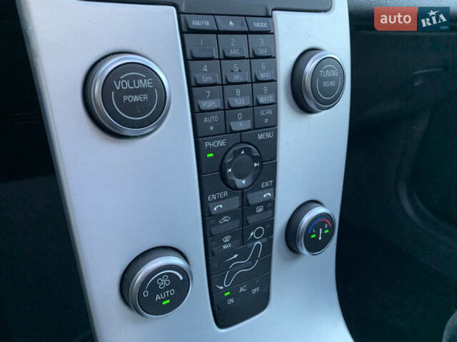 Черный Вольво В50, объемом двигателя 1.6 л и пробегом 252 тыс. км за 8200 $, фото 40 на Automoto.ua