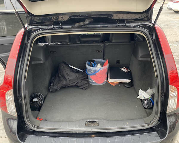 Чорний Вольво V50, об'ємом двигуна 1.56 л та пробігом 250 тис. км за 8999 $, фото 14 на Automoto.ua