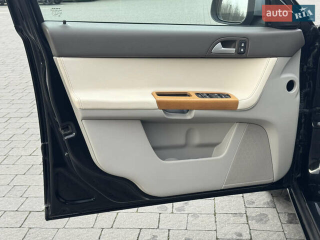 Чорний Вольво V50, об'ємом двигуна 1.6 л та пробігом 214 тис. км за 8999 $, фото 35 на Automoto.ua