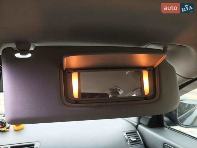 Чорний Вольво V50, об'ємом двигуна 1.56 л та пробігом 340 тис. км за 7000 $, фото 43 на Automoto.ua