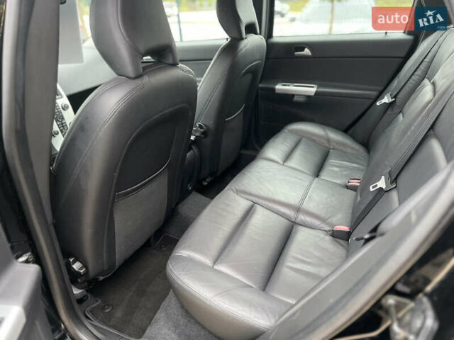 Черный Вольво В50, объемом двигателя 1.6 л и пробегом 244 тыс. км за 8300 $, фото 20 на Automoto.ua