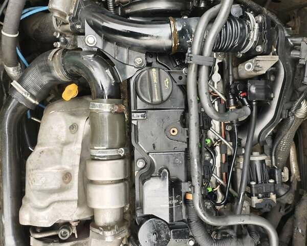 Чорний Вольво V50, об'ємом двигуна 1.56 л та пробігом 340 тис. км за 7000 $, фото 50 на Automoto.ua