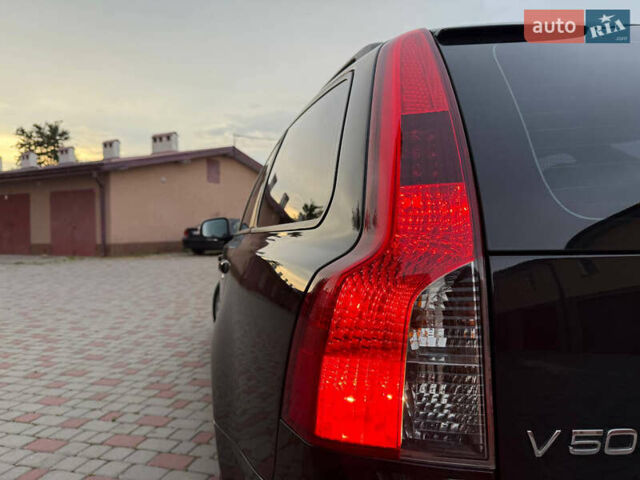 Чорний Вольво V50, об'ємом двигуна 1.6 л та пробігом 211 тис. км за 7950 $, фото 26 на Automoto.ua