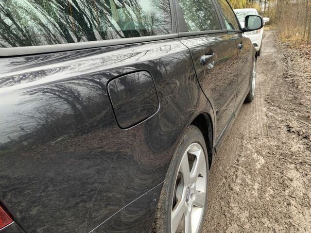 Черный Вольво В50, объемом двигателя 1.6 л и пробегом 270 тыс. км за 8500 $, фото 10 на Automoto.ua