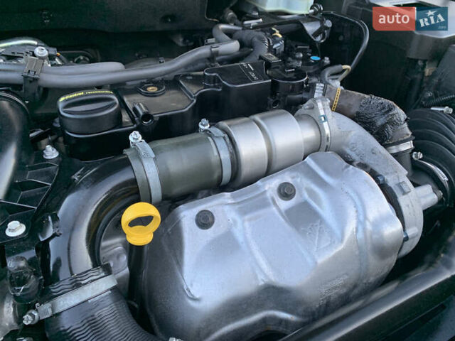 Черный Вольво В50, объемом двигателя 1.6 л и пробегом 252 тыс. км за 8200 $, фото 12 на Automoto.ua