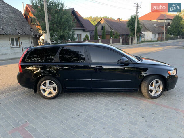 Черный Вольво В50, объемом двигателя 1.6 л и пробегом 234 тыс. км за 7850 $, фото 6 на Automoto.ua