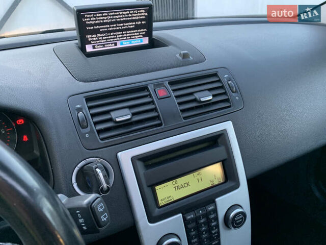 Черный Вольво В50, объемом двигателя 1.6 л и пробегом 252 тыс. км за 8200 $, фото 39 на Automoto.ua