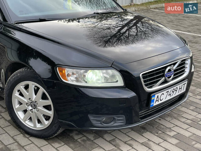 Черный Вольво В50, объемом двигателя 2 л и пробегом 279 тыс. км за 8750 $, фото 10 на Automoto.ua