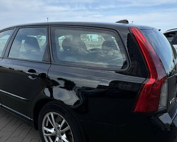 Черный Вольво В50, объемом двигателя 1.6 л и пробегом 316 тыс. км за 7299 $, фото 24 на Automoto.ua