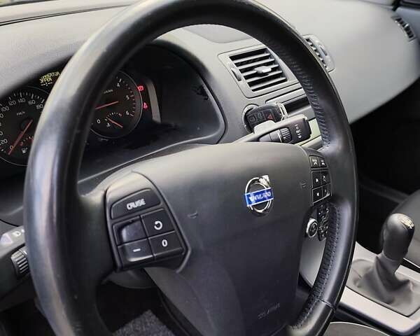 Чорний Вольво V50, об'ємом двигуна 1.6 л та пробігом 236 тис. км за 8200 $, фото 36 на Automoto.ua