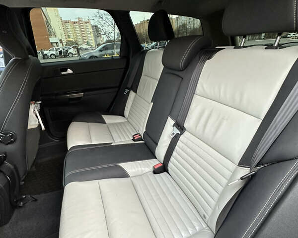 Черный Вольво В50, объемом двигателя 1.56 л и пробегом 229 тыс. км за 9999 $, фото 12 на Automoto.ua