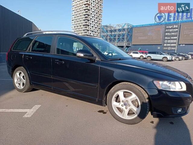 Черный Вольво В50, объемом двигателя 1.6 л и пробегом 283 тыс. км за 8300 $, фото 12 на Automoto.ua