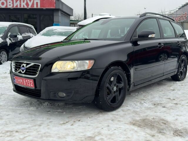Чорний Вольво V50, об'ємом двигуна 2 л та пробігом 227 тис. км за 10500 $, фото 2 на Automoto.ua