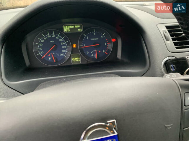 Черный Вольво В50, объемом двигателя 1.6 л и пробегом 270 тыс. км за 8500 $, фото 12 на Automoto.ua